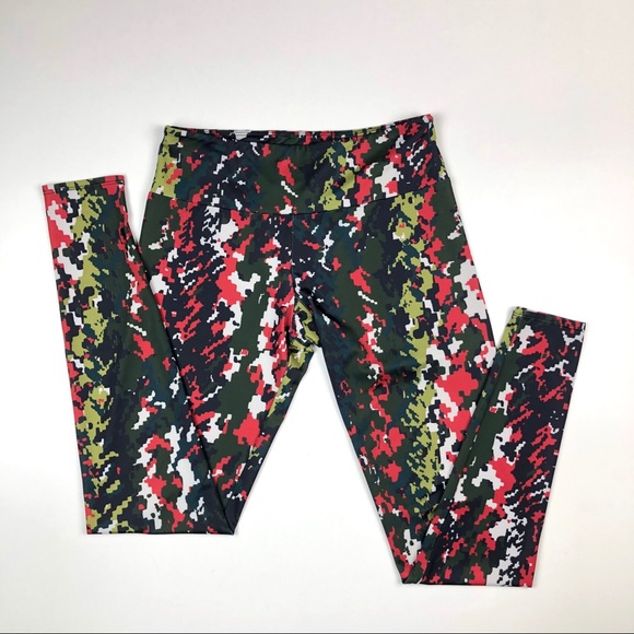 SOLD Onzie Camouflage Red Green Leggings - Picture 2 of 8